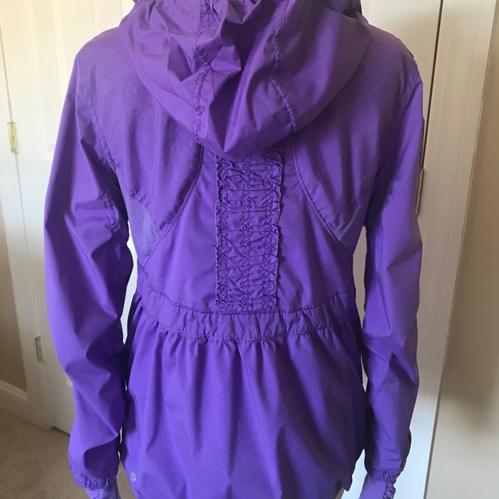 Lululemon Run Hustle Jacket medium size 8